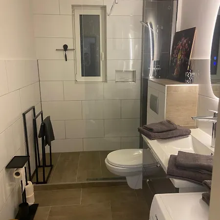 Appartement Mit Terrasse & Kurort Horn-Bad Meinberg